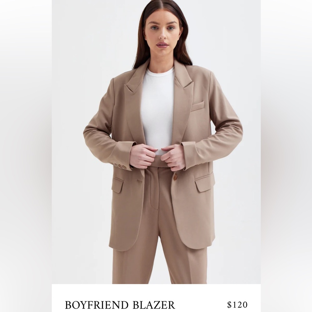 Because of Alice boa tan oversized boyfriend blazer worn once size S